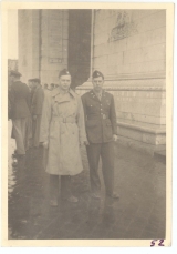 <h5>Combat</h5><p>Officers on leave in Paris at the Arc de Triomphe (identities unknown). Photo provided by the family of Elmore Willets.</p>