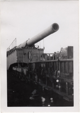 <h5>German Cannon</h5><p>Massive German cannons on rails. Provided by the family of Ivo Schommer.</p>