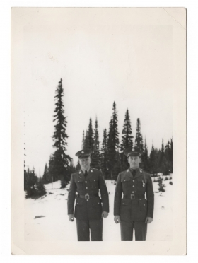 <h5>Soldiers</h5><p>Unidentified soldiers. Provided by the family of Ivo Schommer.</p>