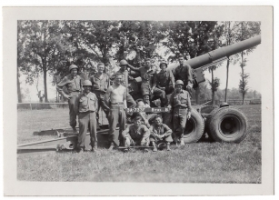 <h5>Firing Squad</h5><p>Firing squad B Battery. Photo provided by family of Ivo Schommer.</p>