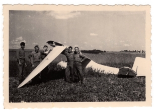 <h5>Glider</h5><p>Another glider. This one appears to have crashed. Photo provided by family of Ivo Schommer.</p>